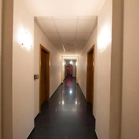 Lutz Hotel